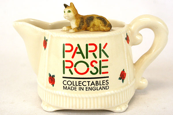 Otagiri Enesco Park Rose Signage Pitcher with Glady The Cat