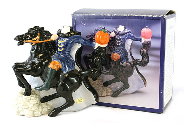 Cranbury Square The Headless Horseman Collectors Teapot